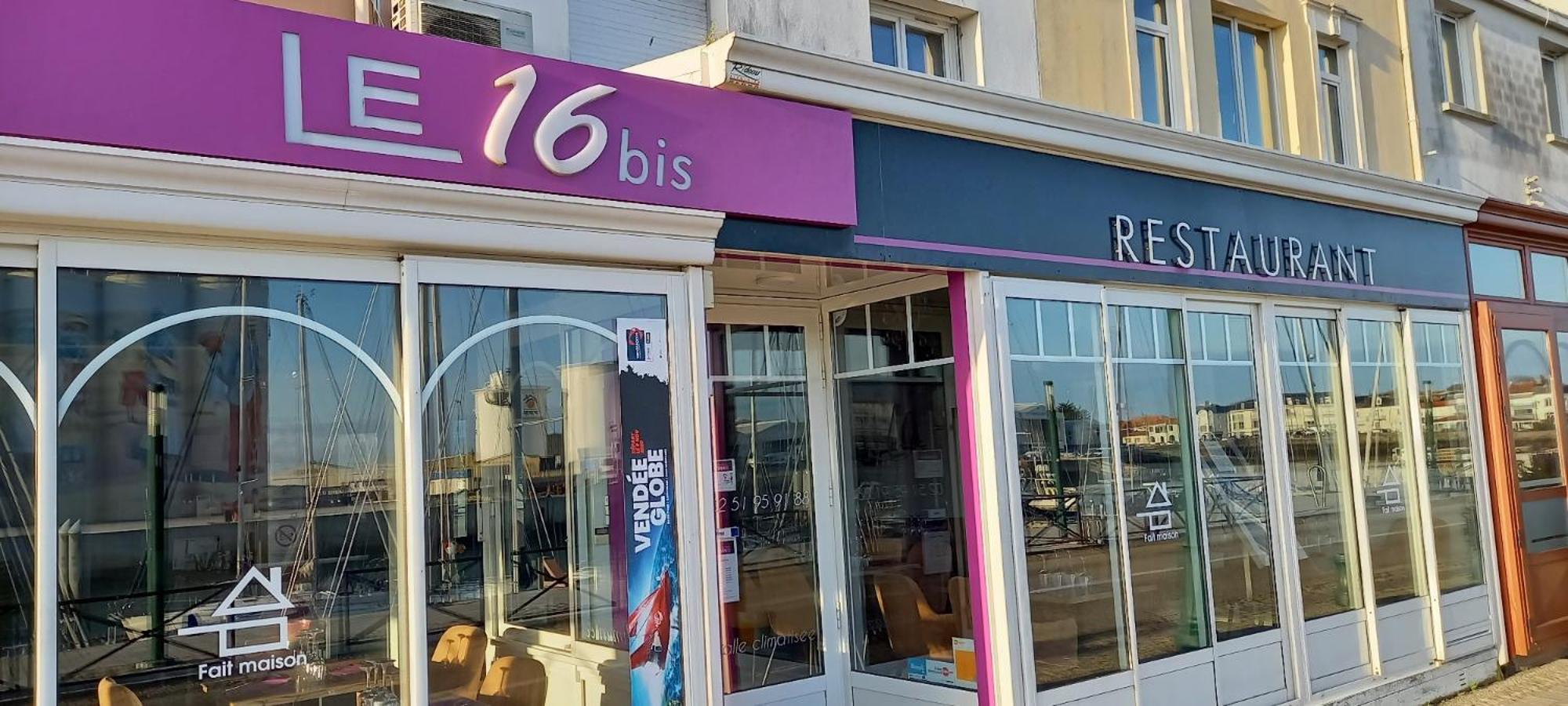 英格兰酒店 莱萨布勒-多洛讷 外观 照片